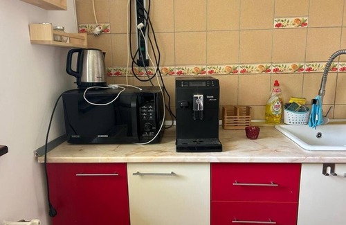 Balotesti Villa | Charming 4-bedroom villa with WiFi and AC in tranquil Balotești, near the Therme