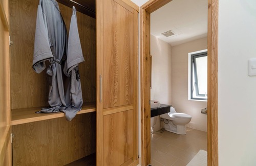 Hoi An City Centre Bed & Breakfast | Charming 8-bedroom bed & breakfast with AC, WiFi in welcoming Hội An