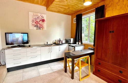 Solway Apartment | Charming accommodation in the Vines of Martinborough