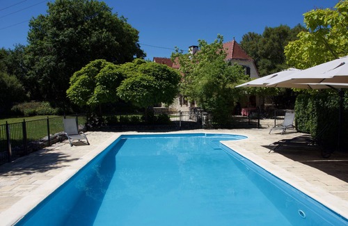 Espedaillac House | Charming air-conditioned house with heated fenced swimming pool and large garden