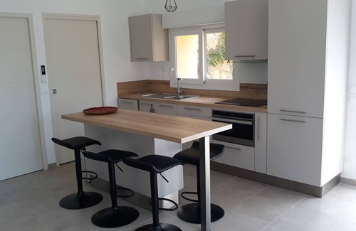 Les Maillans Apartment | Charming air-conditioned 2-room apartment in small estate with swimming pool