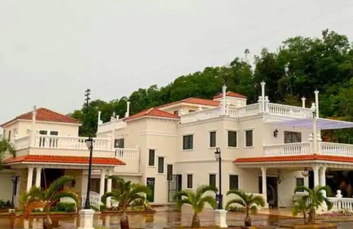 Piedras Blancas Hotel | Charming and unique private room - 108