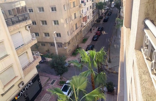 LA GIRONDE Apartment | Charming Apartment in the Heart of Casablanca (Pets Welcome!)