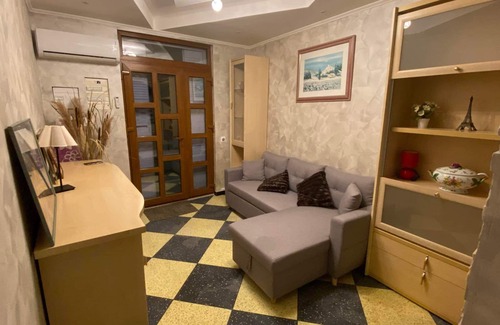 Tarascon Apartment | Charming apartment in the heart of Tarascon