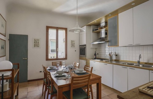 Santo Spirito Apartment | Charming Apartment in Oltrarno