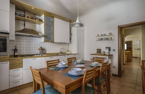 Santo Spirito Apartment | Charming Apartment in Oltrarno