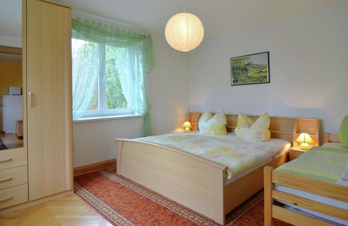 Pockau-Lengefeld Apartment | Charming Apartment in Pockau with Swimming Pool