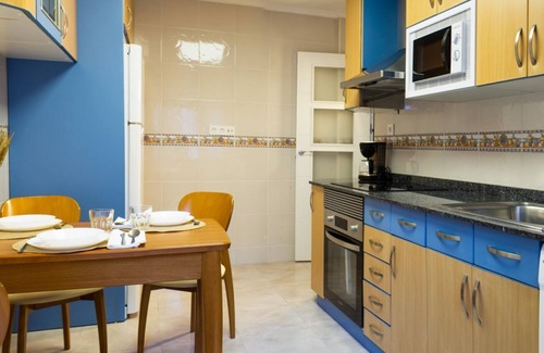 Sestao Apartment | Charming Apartment with Wifi in Sestao