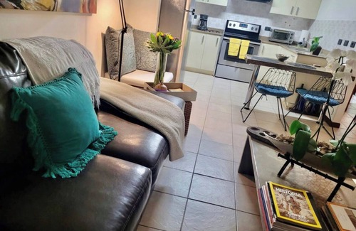 Escazu Apartment | Charming apt in exclusive area close to Starbucks, escazu avenue, Hospital Cima.