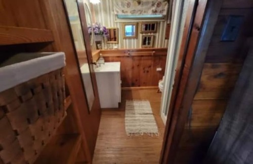 Madawaska Valley Cottage | Charming Authentic Waterfront Cottage on a Lake