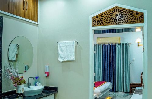 Varanasi Apartment | "Charming Banaras Retreat: Cozy 2-Bedroom Apartment in the Heart of Varanasi"
