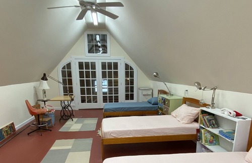 Norfolk House | Charming barn style house in historic village center