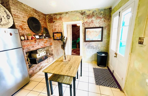 Treme House | Charming Boho Back House in the heart of the Marigny Triangle!