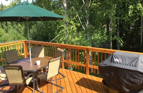 Scenic Foothills House | Charming, Bright, Family Oriented Home w/attached roomy 2 car garage