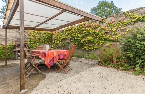 Saint-Andre-des-Eaux Cottage | Charming Cottage Near Brière, Close to Pornichet Beach, Spacious Garden, Ideal for Families