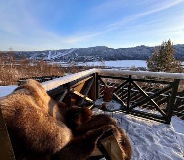 Hol Municipality House | Charming cabin with lovely views at Geilo