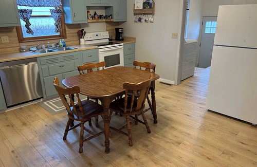 Canton House | Charming Canton Getaway: 25 mins from Sioux Falls!