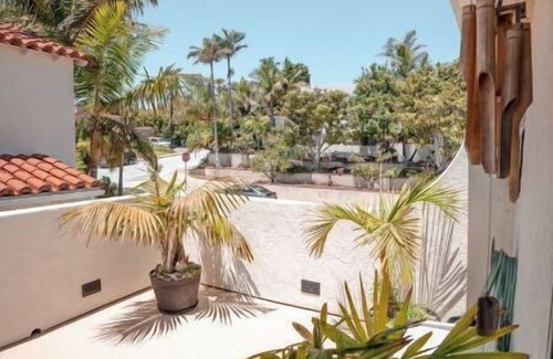 Loma Portal Apartment | Charming Casita with City, Bay & 4th of July views