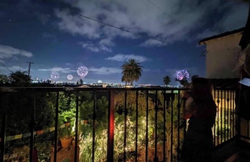 Loma Portal Apartment | Charming Casita with City, Bay & 4th of July views