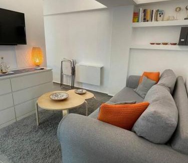 Anavyssos Apartment | Charming Coastal Retreat