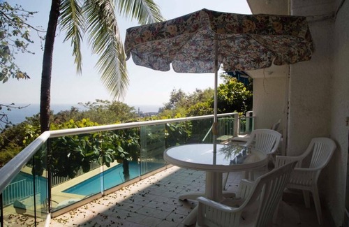 Caleta Condo | Charming Condo in Hip Acapulco