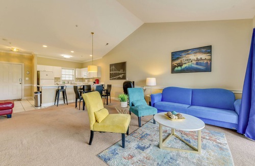 Charlotte Condo | Charming Condo w/Balcony, 1 Mi to UNC Charlotte!