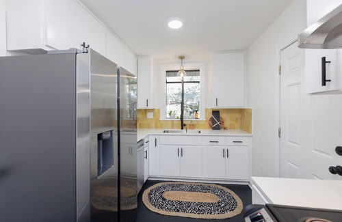 Mid City South Cottage | Charming Cottage, 2 mi. from Louisiana State University, restaurants & shopping!