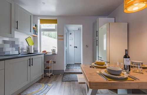 Dover Cottage | Charming cottage in a great location in Dover, just 10 minutes walk from the beach