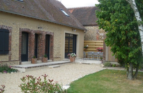 Chauffours House | Charming cottage in the countryside 15 minutes from Chartres and its famous cathedral