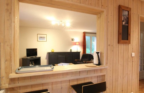 Portbail Cottage | Charming Cottage Near Beach - Fireplace, Garden, WiFi, Pet-Friendly, Parking