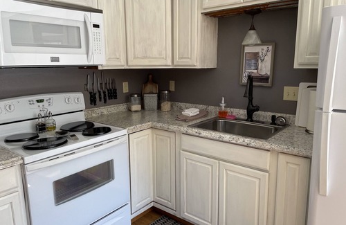 Central Point Cottage | π» Charming Cottage On Peaceful 5 Acres in the Mountains