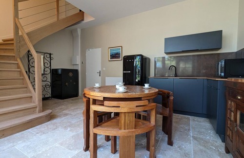 Pranzac Cottage | Charming cottage with heated pool and Wi-Fi in nature