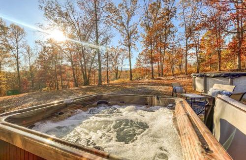 Chickamauga House | Charming Cottage with Hot Tub 15 Mi to Chattanooga!