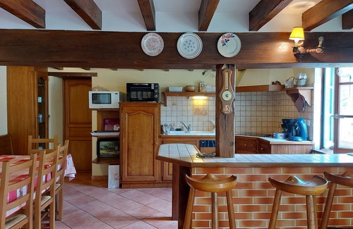 Mezieres-au-Perche Cottage | Charming Country Getaway with Garden, Near Paris - Sleeps 6