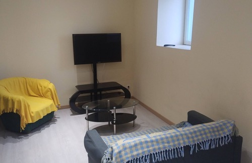 Cours Apartment | Charming country house