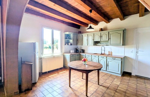 Arthon Cottage | Charming Countryside Getaway: Spacious Home with Private Garden and Easy Access to Local Attractions