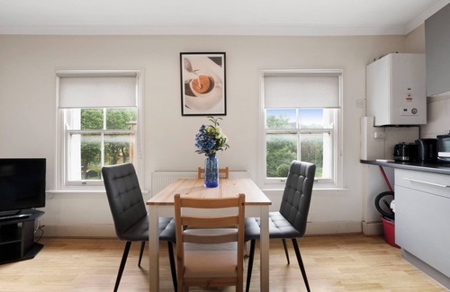 Tollington Apartment | Charming Crouch Hill by MoreThanStays