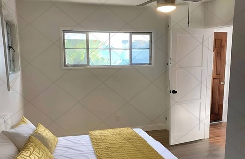 San Juan Capistrano House | Charming detached bungalow with WiFi and AC in serene San Juan Capistrano