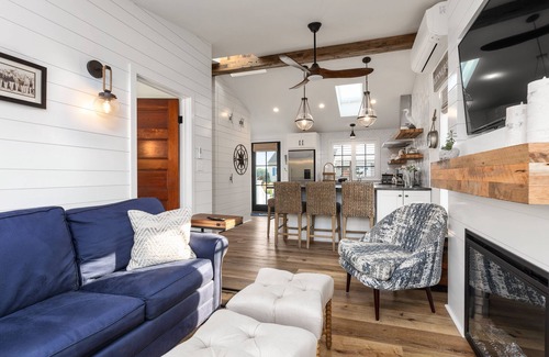 Kennebunkport House | Charming Designer Cottage on Marsh