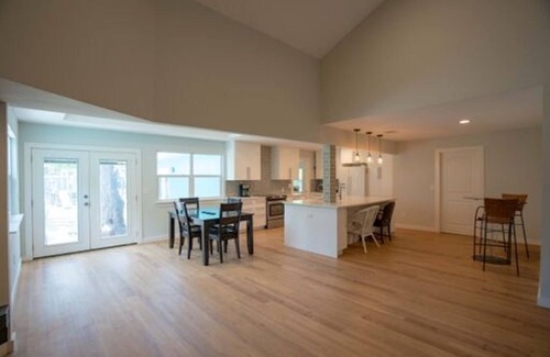 Manchaca House | Charming Double Master Luxury Home with a convenient short drive to everything!