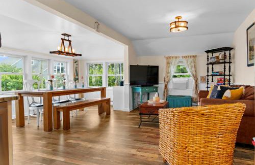 Fairfield House | Charming Fairfield Cottage By The Sea