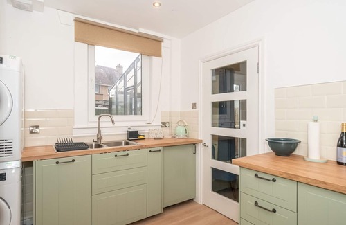 Rosewell House | Charming Family House in Rosewell - Pass the Keys