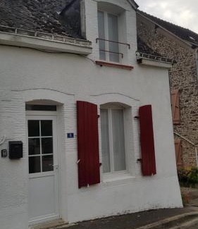 Saint-Christophe-du-Luat House | Charming Cottage in a typical French Village