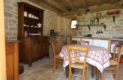Vitteaux Cottage | Charming gîte in Côte d'Or (Burgundy region) in pretty Auxois village