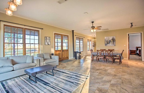 Gainesville House | Charming Gainesville Retreat Barn, Horses Welcome