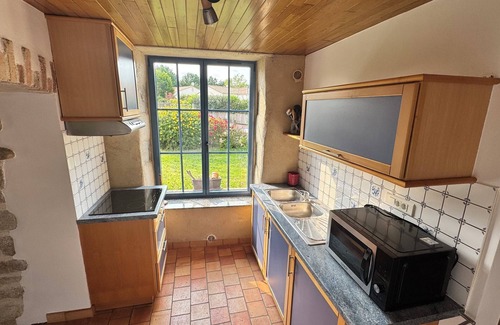 Belleville-sur-Vie House | Charming gîte - 72 m² - 30 min from the sea