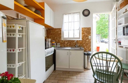 Dureil Cottage | Charming Gîte with Pool in Serene Sarthoise Countryside