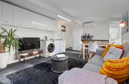 Mission Bay Apartment | Charming Guest House in the Bays