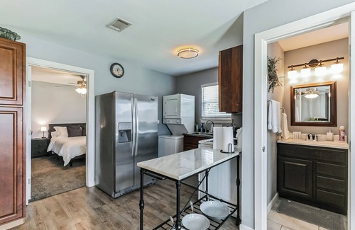 McKinney House | Charming Guest House w/Pool Near Historic Downtown McKinney & Scenic Trails