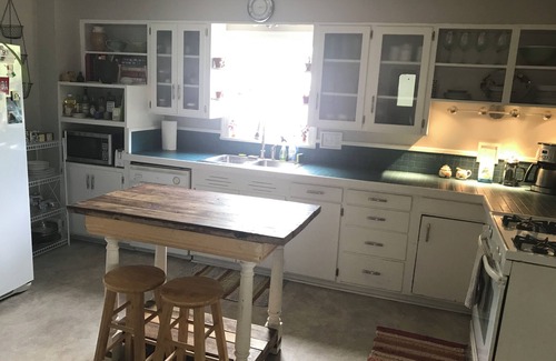 Viroqua House | Charming Historic Home est. 1898